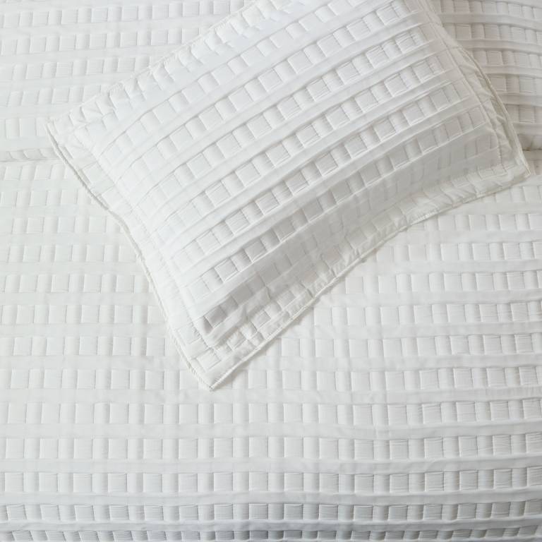 CONJUNTO COLCHA CUADRITOS PIQUÉ Y FUNDAS DE COJÍN (blanco, Cama 150:250x270)