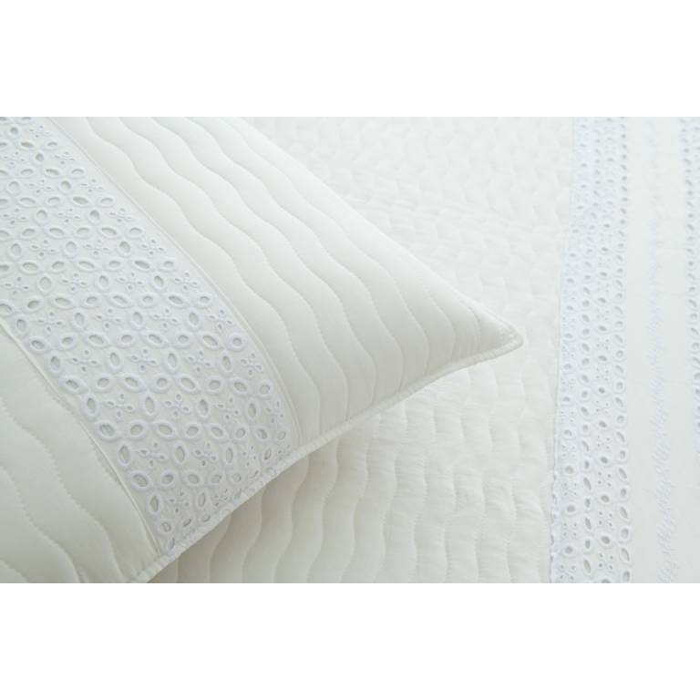 CONJUNTO COLCHA BORDADA TACTO SUAVE Y FUNDAS DE COJIN (blanco, Cama 135:235x270)
