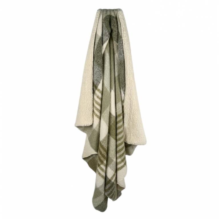 MANTA MOHAIR CUADROS CON CORALINA verde