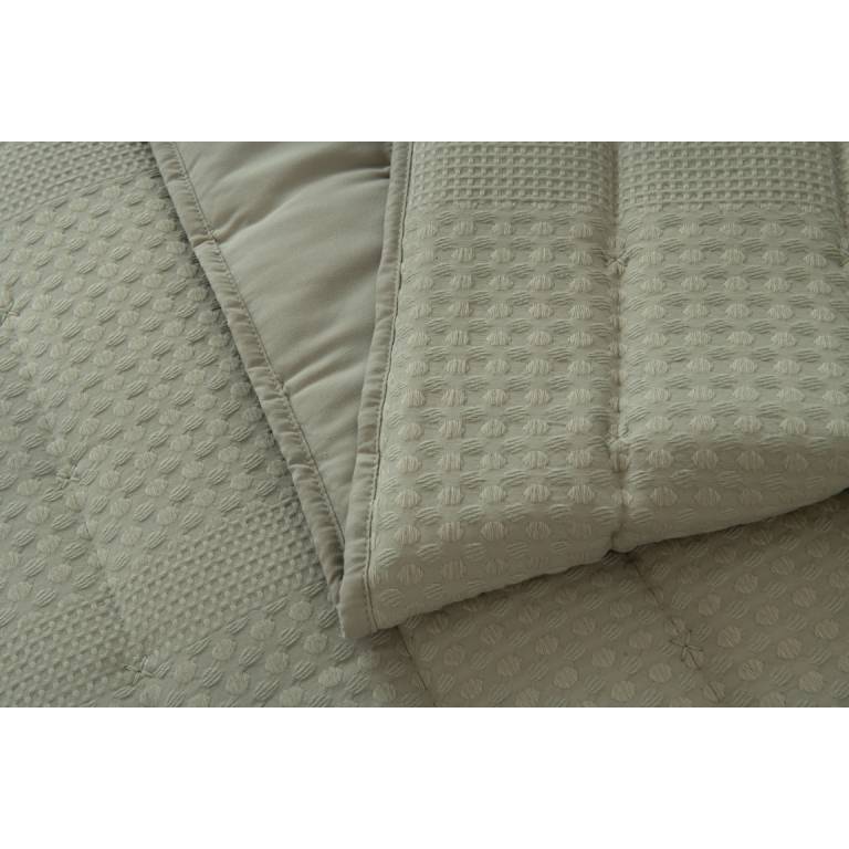 CONJUNTO COLCHA GOFRADA TACTO SUAVE Y FUNDAS DE COJÍN (verde, Cama 105:200x270)