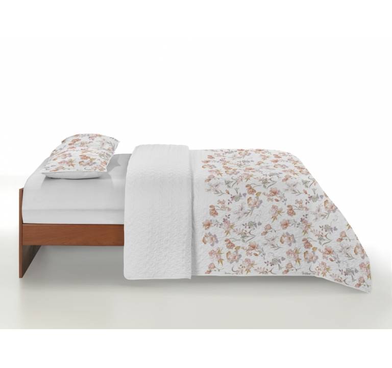 CONJUNTO COLCHA BOUTI ESTAMPADO DE FLORES Y FUNDAS DE COJÍN