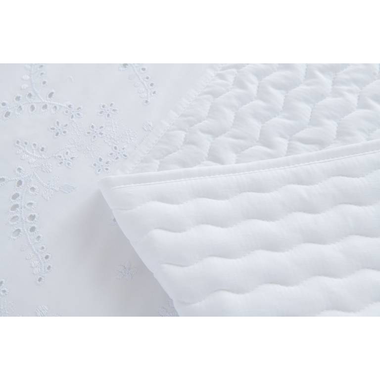 CONJUNTO COLCHA BORDADA TACTO SUAVE Y FUNDAS DE COJÍN (blanco, Cama 200:300x270)