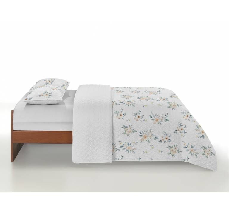 CONJUNTO COLCHA BOUTI ESTAMPADO DE FLORES Y FUNDAS DE COJÍN