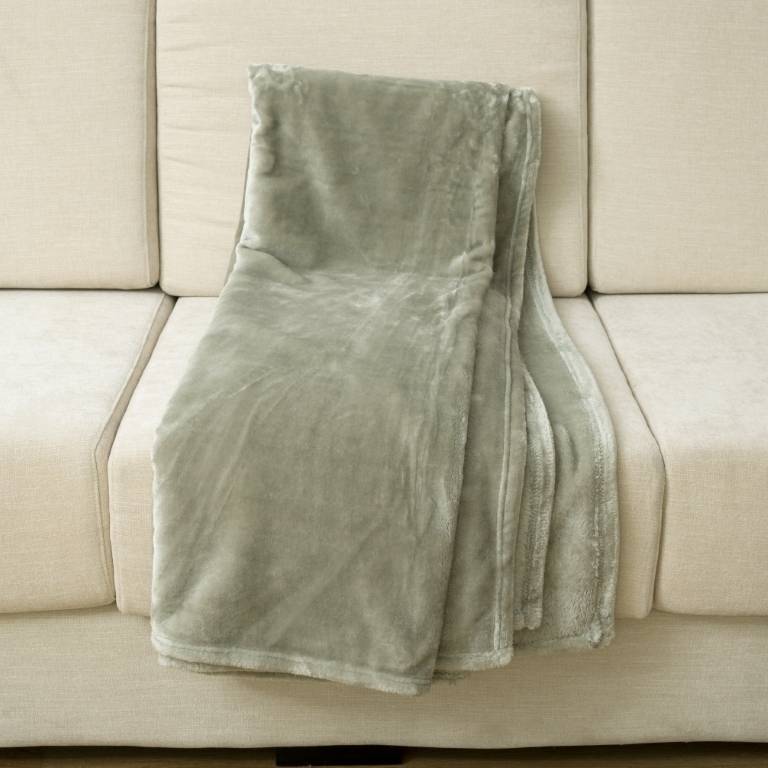 MANTA TACTO SEDA SUPER SUAVE verde