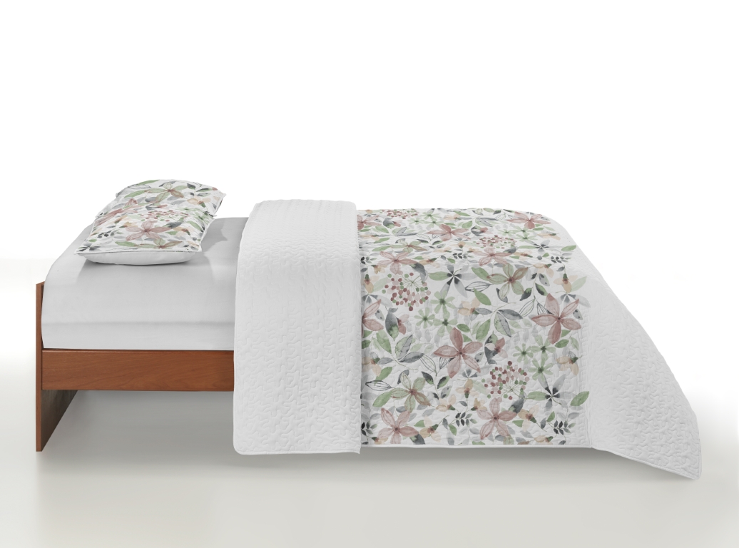 CONJUNTO COLCHA BOUTI ESTAMPADO DE FLORES Y FUNDAS DE COJÍN