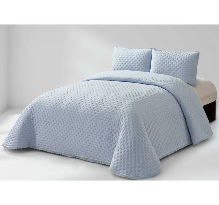 CONJUNTO COLCHA CON PUNTILLA Y FUNDAS DE COJÍN